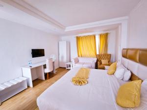 TAKAWIRI VICTORIA SANDS