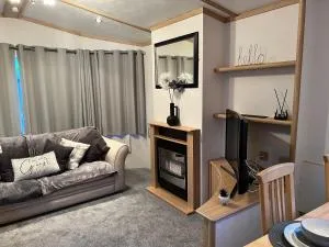 Coastal Caravan Holidays - Goldfinch 22 - 威瑟恩西