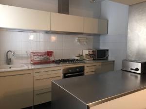 Beautiful & Bright Apartment Near Ramblas