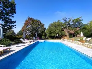 La Borie du Cambord - Gîtes et Chambres d'hôtes - Hermier