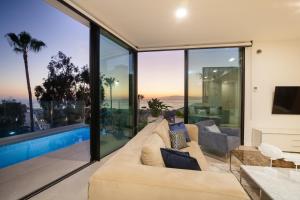 200m² NEW Villa F with private, heated pool and amazing ocean view.