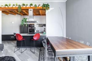 Nicos House City Center