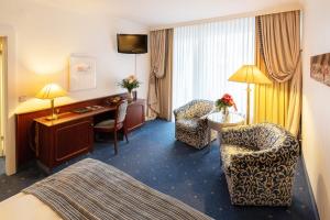 Bernstein Hotel Villa Kastania