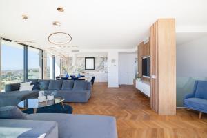 200m NEW Villa E with privheated pool, ocean view.