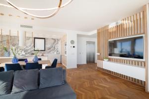 200m NEW Villa E with privheated pool, ocean view.