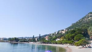 Appartements L'apparte Marinoni Classe-Climatise-WIFI-Mer : photos des chambres