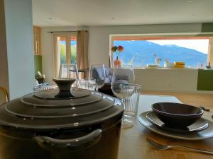 Appartements Le Panoramique du Plongeoir - T4 spacieux de 90m2 avec grande terrasse vue sur le lac de Serre Poncon : photos des chambres