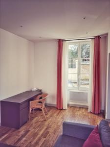 Appartements Le jardin de l'arbre sec + parking, proche chateau. : photos des chambres