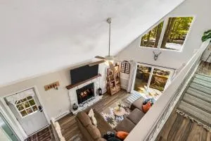 3 bedroom Rental pet friendly, fireplace, hot tub, near ski resorts - Towamensing Trails