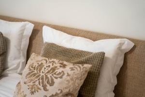 Sublime Downtown Retreat by ELSA, 180m2