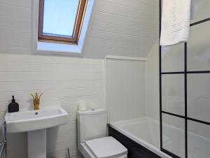 Morrigan 7-Hot Tub-Pet Friendly-Boutique-Perthshire-Families
