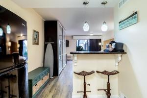 Attractive Pool View King Efficiency 1st Floor