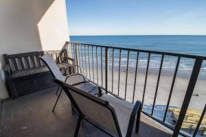 Oceanview Oasis 7th Floor King Room