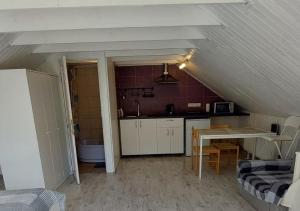 Apartamenti pie jūras 5 cilvēkiem, otrā stāvā