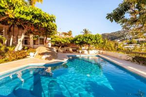 Preciosa Villa en Marina Las Brisas