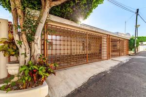 Preciosa Villa en Marina Las Brisas