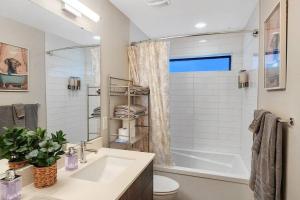 West Seattles Modern Townhome