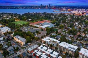 West Seattles Modern Townhome