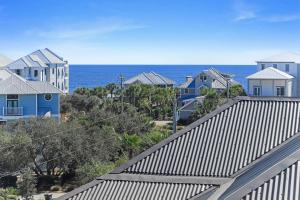 Vitamin Sea at Seacrest