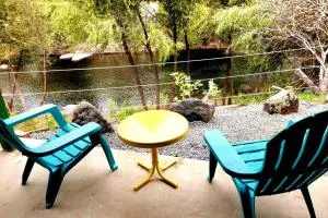 Retro Casita on the River! only 1 min to SNP gate! Riverfront with swimming - 红杉国家公园
