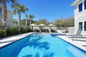 Shear Elegance - بلو ماونتين بيتش