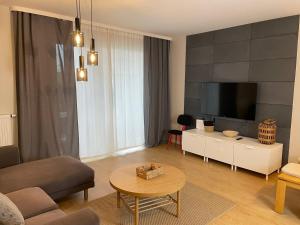 Essence Lux Apartment, free parking, self check-in 24h