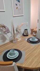 Apartamento ensolarado em condomínio clube