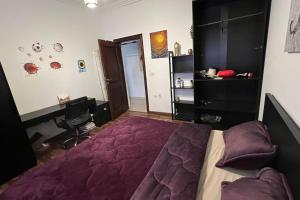 3 bedroom apt excellent location near to malls