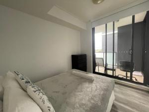 Entire 2 bedrooms Security Apartment