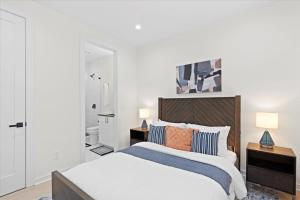 Elegant 3BR3.5BA Modern Charlotte Townhouse