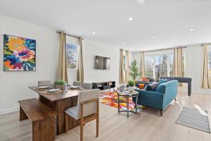 Elegant 3BR3.5BA Modern Charlotte Townhouse