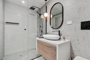 City Luxe Oasis Huge Terrace with Panoramic Views