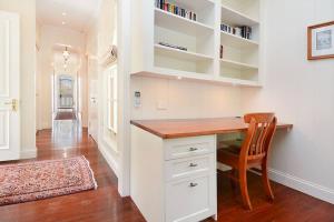 The Family Getaway ~ 3 Bed2 Bath1Car ~ Wooloowin