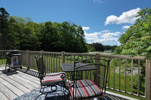 Cozy Pond Side Cottage in Bar Harbor! [The Nook]