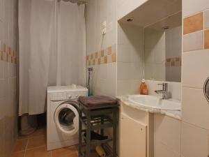 Maisons de vacances Apartment near the river in Bize Minervois : Maison de Vacances 2 Chambres