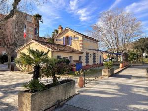 Duplex familial avec terrasse, proche plage, parking privé - 4 couchages, Le Lavandou - FR-1-251-541