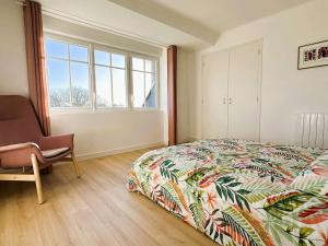 Maison rénovée avec jardin, proche plage Kerleven, 8 pers, Golf Cornouaille à 1.8 km - FR-1-481-153