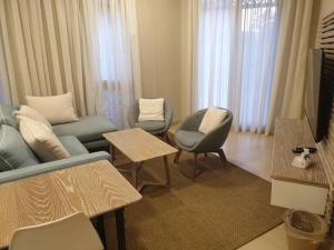 Mangroovy - 1BR Shiny Ground Floor