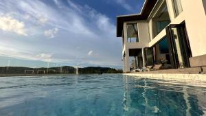 Ocean Hills - Villa A - BangTao Layan 6 bedrooms
