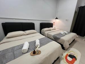 DeMUJI 4BR 10PAX 3Min to ECM KCM, PS4