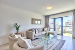 Stylish sea-facing apartment with underground parking - 开普敦