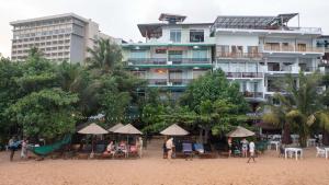 Oceans Eye Apartments