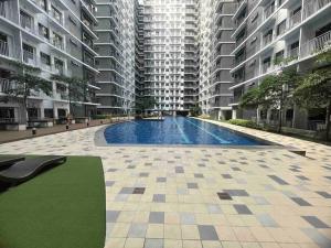 Mall of Asia Shore 3 near Airport Pasay Manila 1 Bedroom Wifi