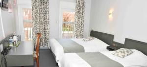 Hotels Le Saint Sebastien : photos des chambres