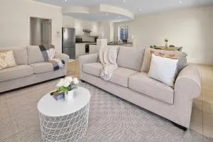 Beaumont Bliss: 4BR 2 5BA Family Retreat - Adelaide