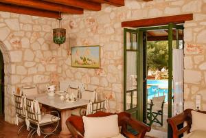 Villa Lida Aresti by Sealand Villas