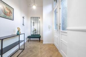 Sass Glamour Apartment Next To St Stephen Basilica S1