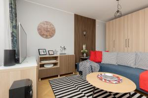 Stylish Apartment with Balcony Żoliborz Warsaw by Renters