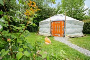 Campings Le Village Insolite yourte et roulotte : photos des chambres