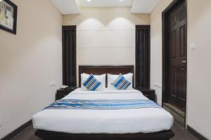 Cosy Grand, Chanakyapuri by The Cosy Hotels